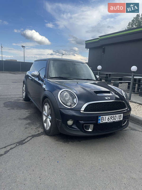 Хетчбек MINI Hatch 2012 в Полтаві