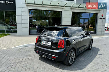 Хетчбек MINI Hatch 2019 в 