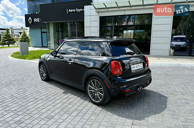 Хетчбек MINI Hatch 2019 в 