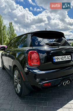 Хетчбек MINI Hatch 2019 в 