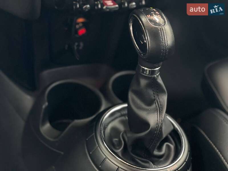 Хетчбек MINI Hatch 2015 в Києві