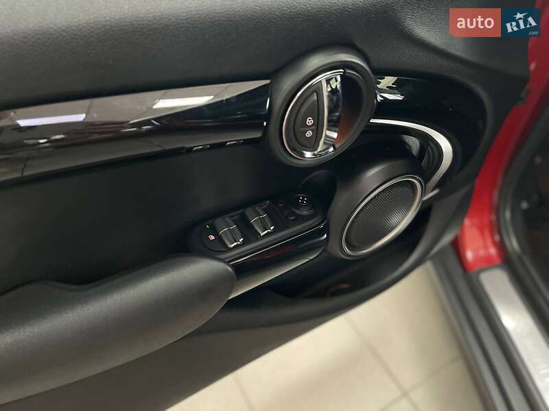 Хетчбек MINI Hatch 2015 в Києві