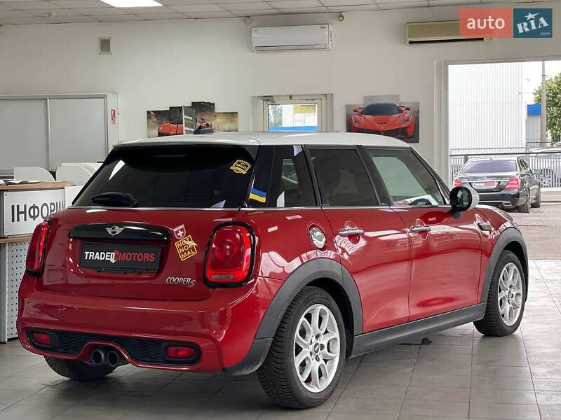Хетчбек MINI Hatch 2015 в Києві