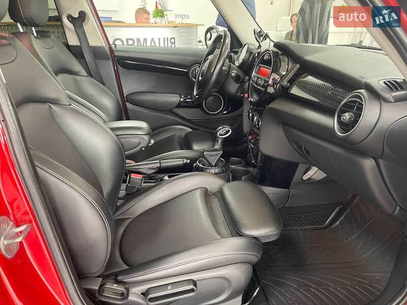 Хетчбек MINI Hatch 2015 в Києві