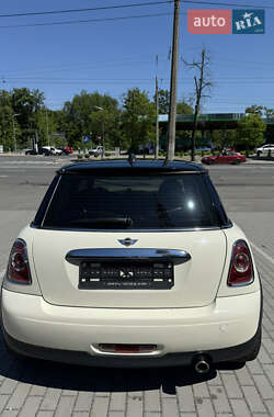 Хэтчбек MINI Hatch 2012 в 