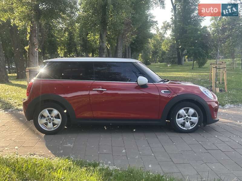 Хетчбек MINI Hatch 2015 в Києві