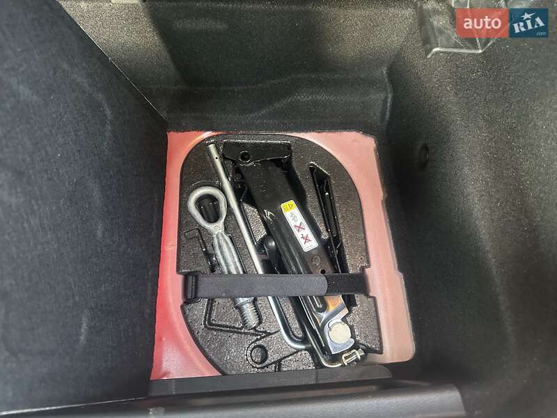 Хетчбек MINI Hatch 2015 в Києві
