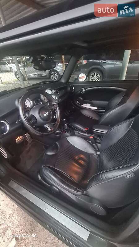 Хетчбек MINI Hatch 2011 в Києві