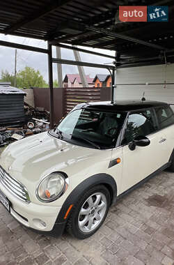 Хэтчбек MINI Hatch 2010 в 