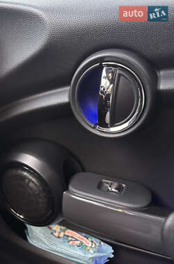 Хетчбек MINI Hatch 2015 в 