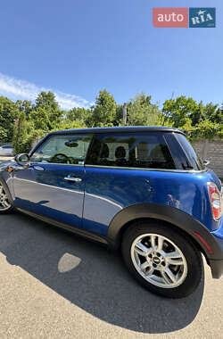 Хетчбек MINI Hatch 2013 в 