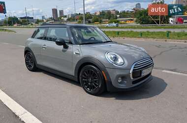Хетчбек MINI Hatch 2015 в 