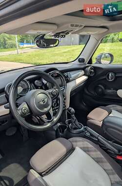 Хетчбек MINI Hatch 2015 в 