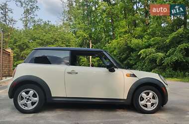 Хэтчбек MINI Hatch 2010 в 