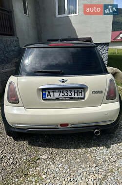 Хэтчбек MINI Hatch 2004 в 