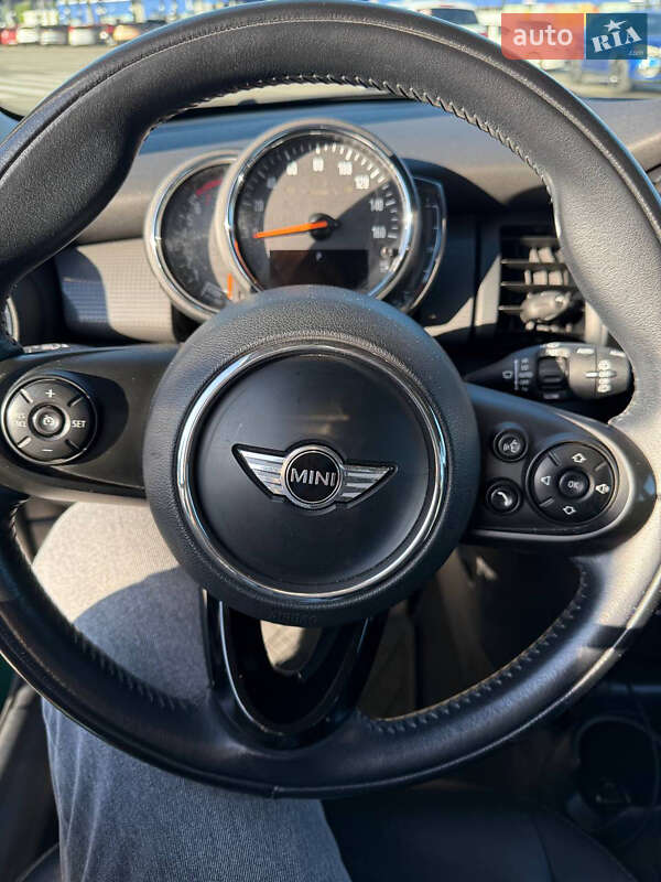 Хетчбек MINI Hatch 2017 в Києві