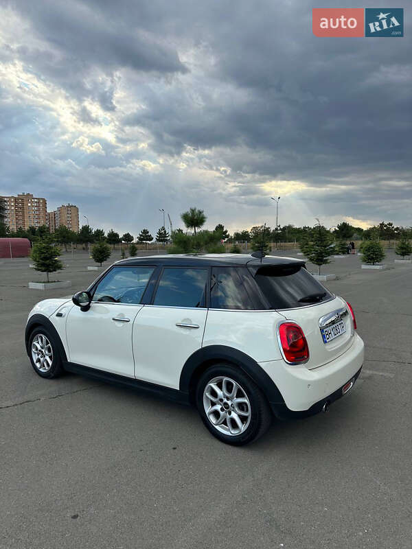 Хэтчбек MINI Hatch 2015 в Одессе фото 10 Хэтчбек MINI Hatch 2015 в Одессе