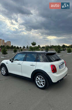 Хэтчбек MINI Hatch 2015 в 
