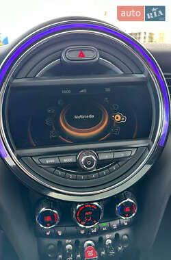 Хэтчбек MINI Hatch 2015 в 