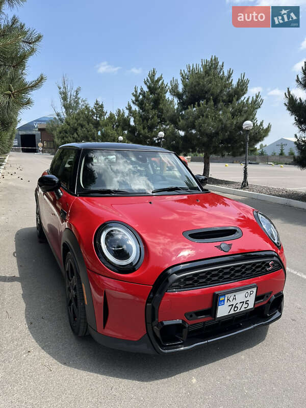 Хетчбек MINI Hatch 2023 в Києві