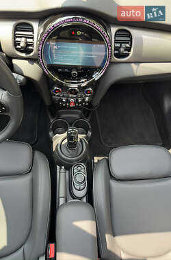Хэтчбек MINI Hatch 2023 в 