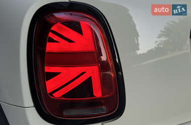 Хетчбек MINI Hatch 2019 в 