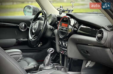 Хетчбек MINI Hatch 2015 в 