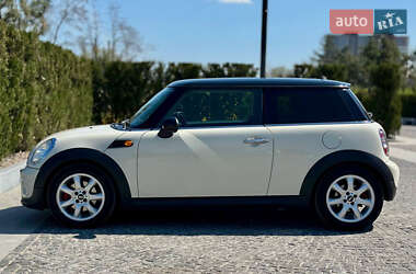 Хетчбек MINI Hatch 2012 в 