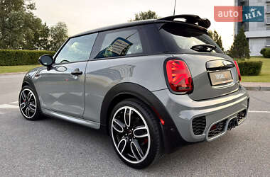 Хэтчбек MINI Hatch 2018 в 