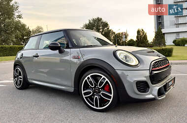 Хэтчбек MINI Hatch 2018 в 
