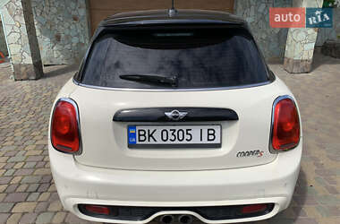 Хэтчбек MINI Hatch 2017 в 