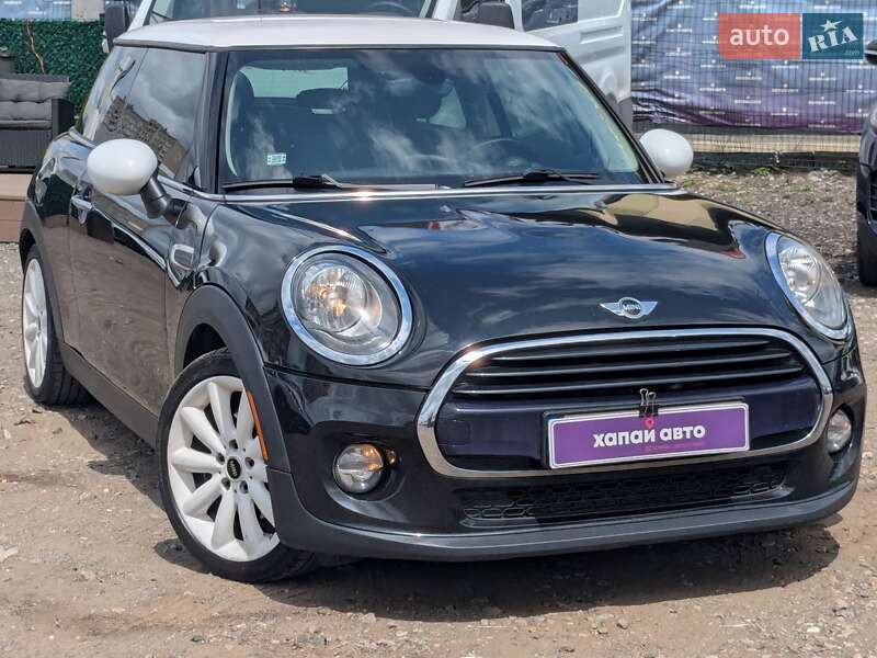 Хетчбек MINI Hatch 2017 в Києві