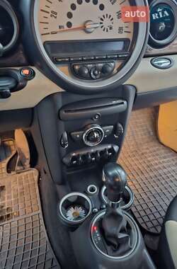 Хетчбек MINI Hatch 2011 в 