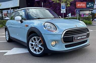 Хэтчбек MINI Hatch 2014 в Киеве