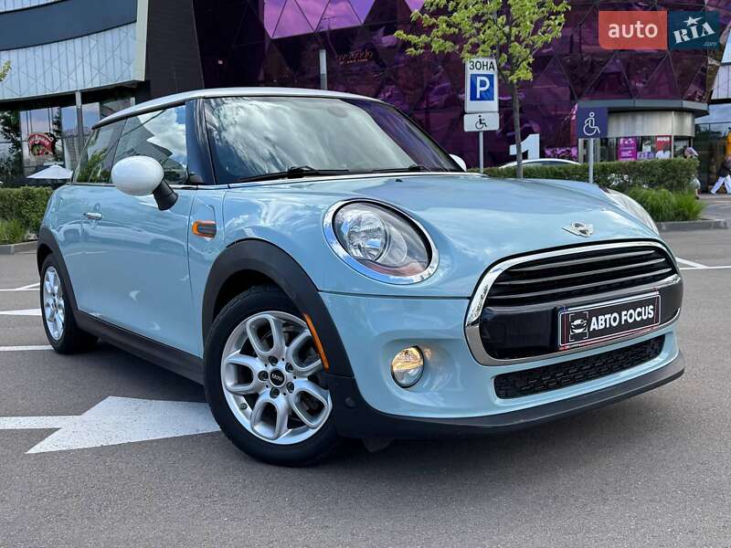 Хетчбек MINI Hatch 2014 в 