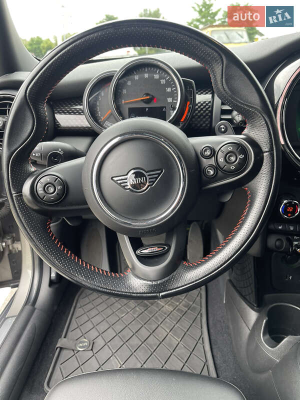 Хетчбек MINI Hatch 2019 в Києві