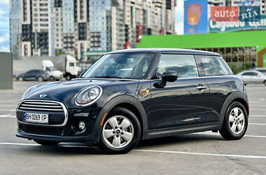 Хэтчбек MINI Hatch 2015 в 