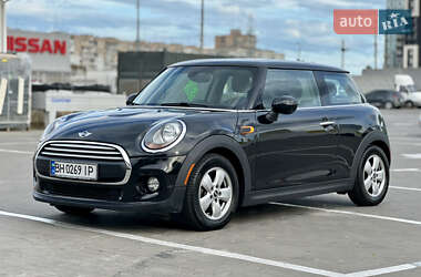 Хэтчбек MINI Hatch 2015 в 