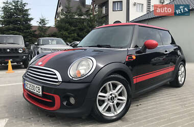 Хэтчбек MINI Hatch 2011 в 