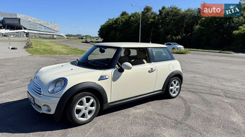 Хетчбек MINI Hatch 2008 в Львові
