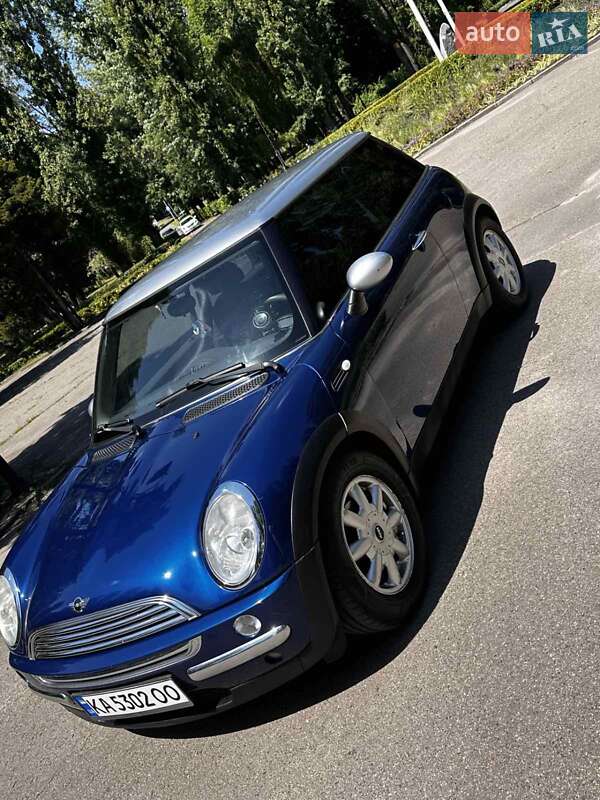 MINI Hatch 2004
