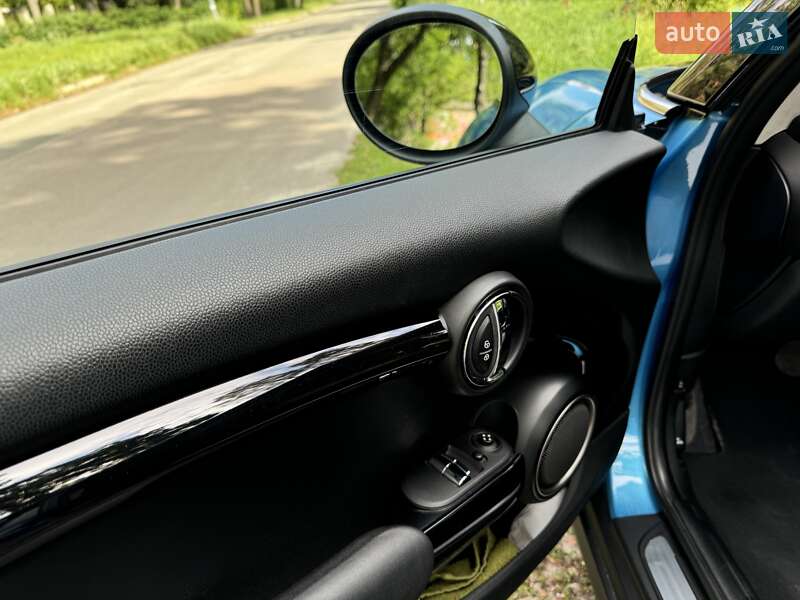 Хетчбек MINI Hatch 2015 в Києві