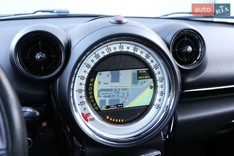 Хетчбек MINI Hatch 2014 в Києві