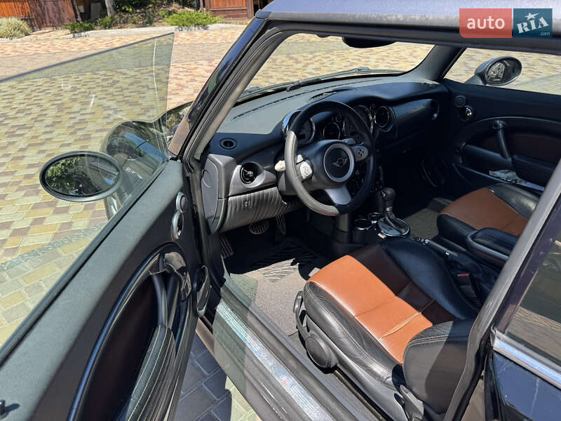 Хетчбек MINI Hatch 2005 в Одесі