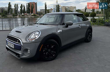 Хетчбек MINI Hatch 2019 в 
