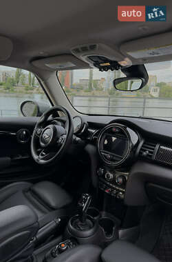 Хетчбек MINI Hatch 2019 в 
