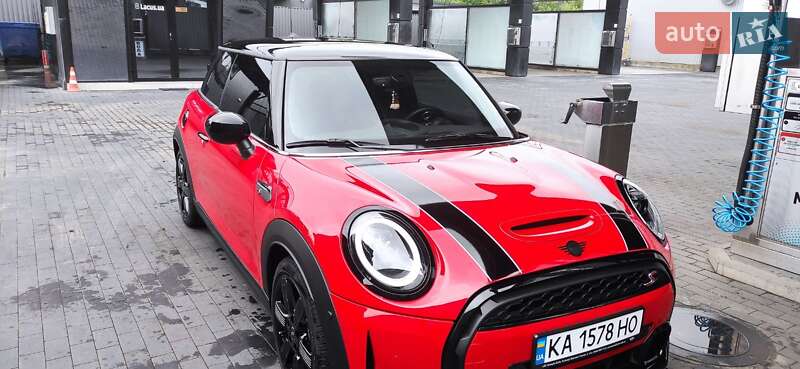 Хетчбек MINI Hatch 2022 в Києві