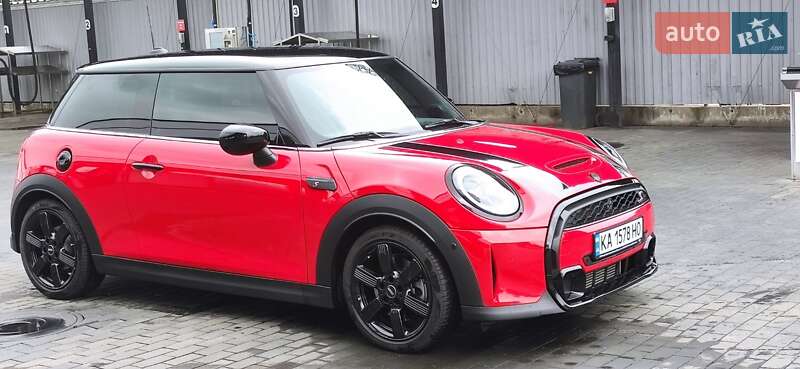 Хетчбек MINI Hatch 2022 в Києві