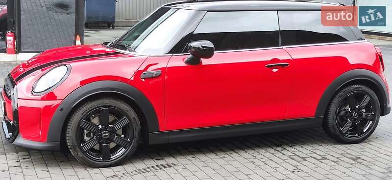 Хетчбек MINI Hatch 2022 в Києві