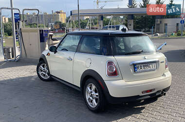 Хетчбек MINI Hatch 2012 в 